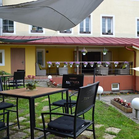 Viesnica Kandava Zewnętrze zdjęcie